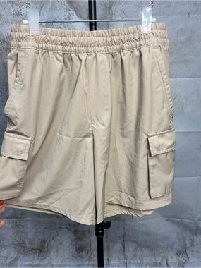 UP Khaki Quick-Dry Cargo Shorts Men’s Medium 32-34 Stretch Performance